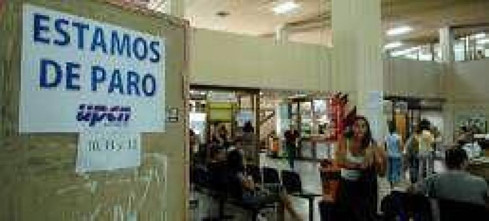  Los estatales paralizan la provincia por tercera semana consecutiva