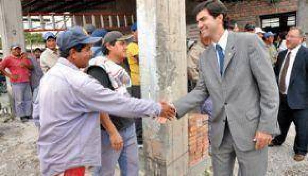 El gobierno anunci� que subsidiar� la reconstrucci�n de casas en Quijano