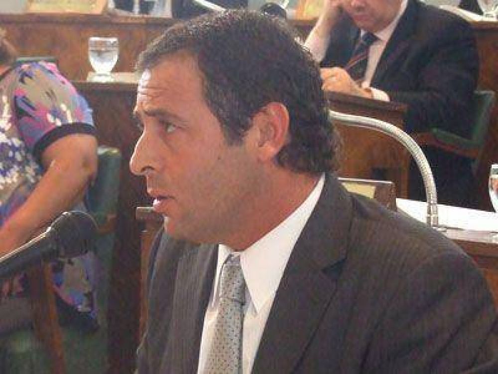 LOMAS | INTERNA PERONISTA Portell : "Es muy prematuro que Ferreyra hable de candidaturas"