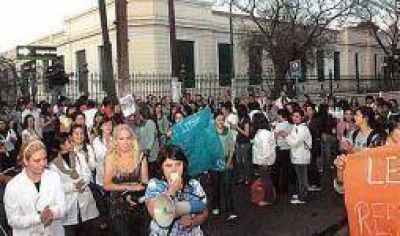 Educaci�n defiende con u�as y dientes el traslado del jard�n de la Normal