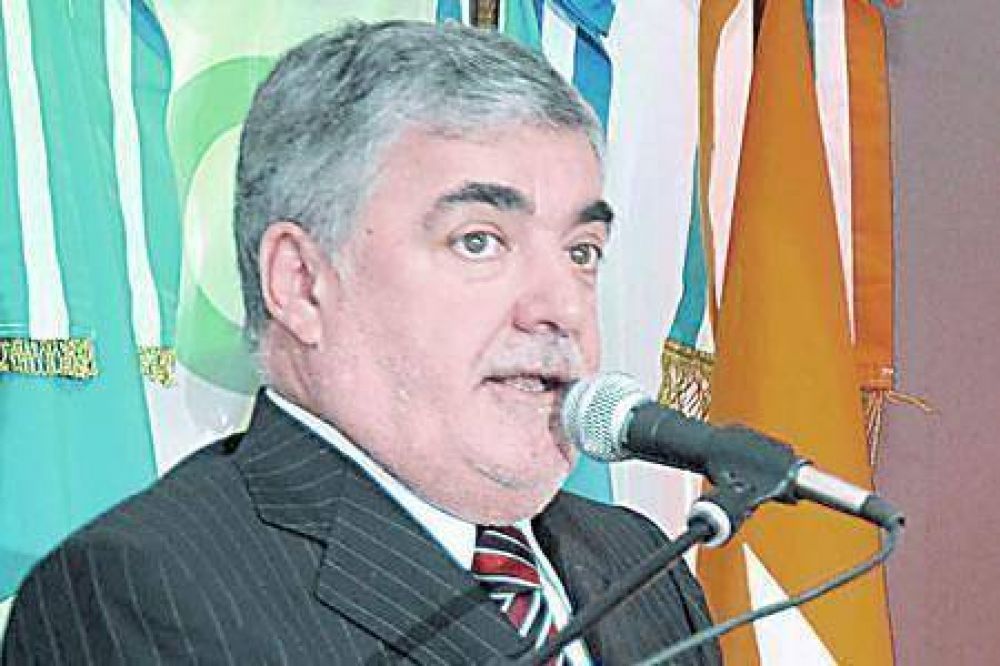 Impuesto al cheque: Das Neves pidi� a senadores que �no sean indignos� y voten un mejor reparto