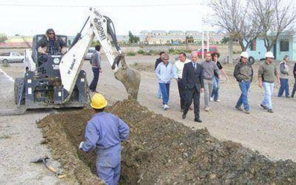 Comenzaron a ejecutarse obras del Parque Central de Caleta Olivia