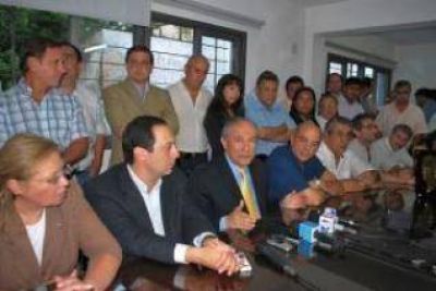 El gobierno de Jujuy asegura que "La intransigencia de los gremios docentes impide el acuerdo"