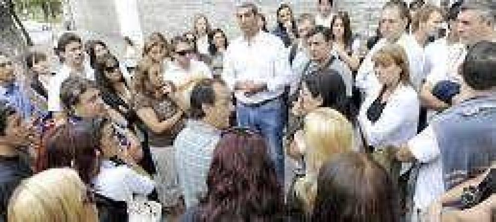  Ya son 5 los colegios donde los padres quieren forzar el dictado de clases