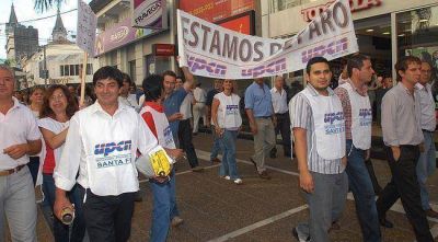 Comenz� un nuevo paro de 3 d�as de los docentes y los empleados p�blicos