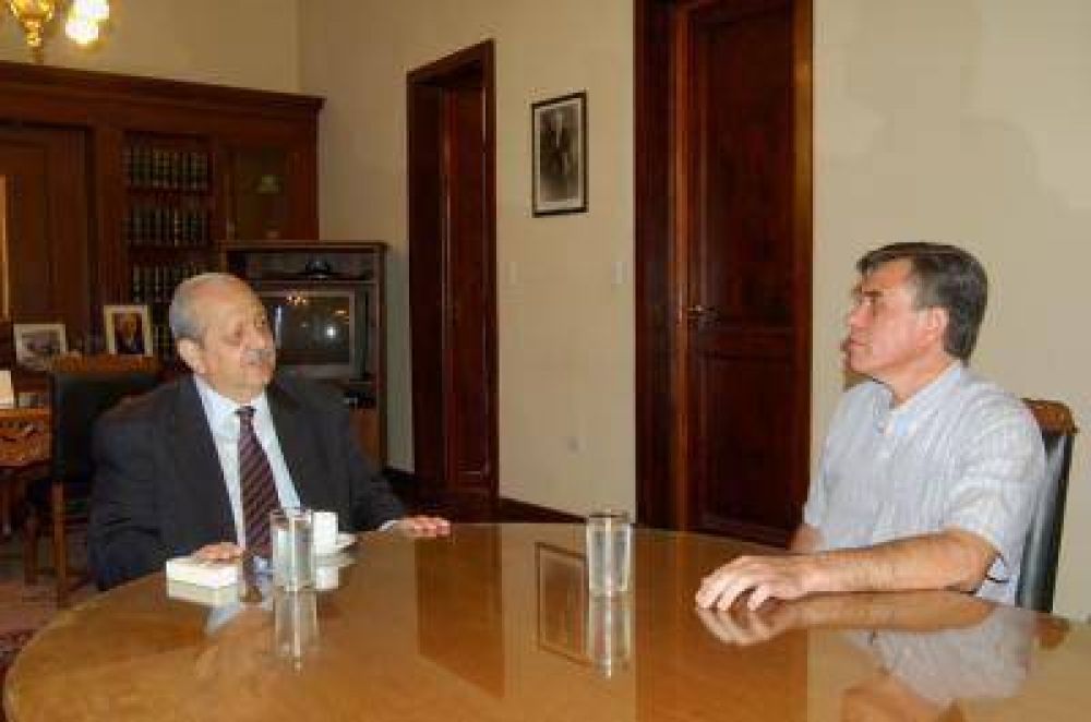 Brizuela del Moral se reuni� con el Senador por Andalgal�