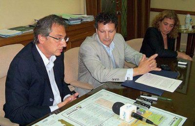 Con la presencia del titular del Pami, anuncian la construcci�n del hogar para adultos mayores con 96 camas