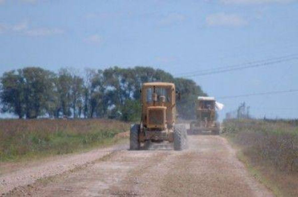Contin�an los trabajos en la Red Vial Rural