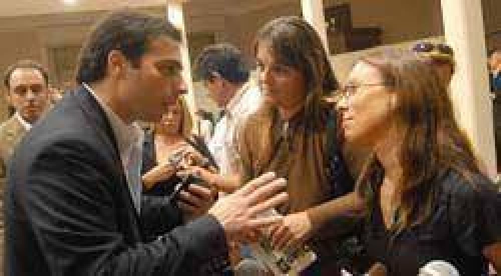 Plaza y Fournier piden por aumento o subsidio para seguir funcionando