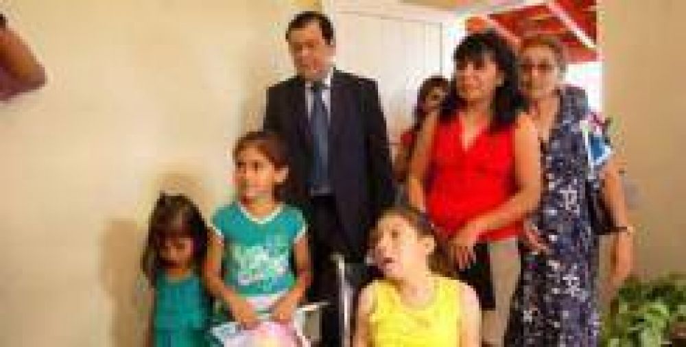 "En Santiago avanzamos con firmeza y previsibilidad"