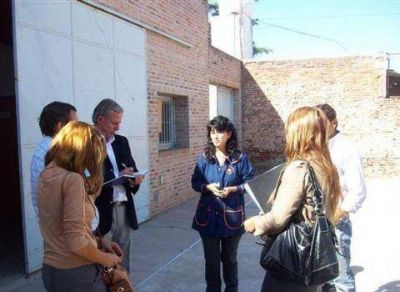 Escuchando necesidades Concejales de Uni�n Pro Peronista visitaron la escuela especial "Los Buenos Hijos"