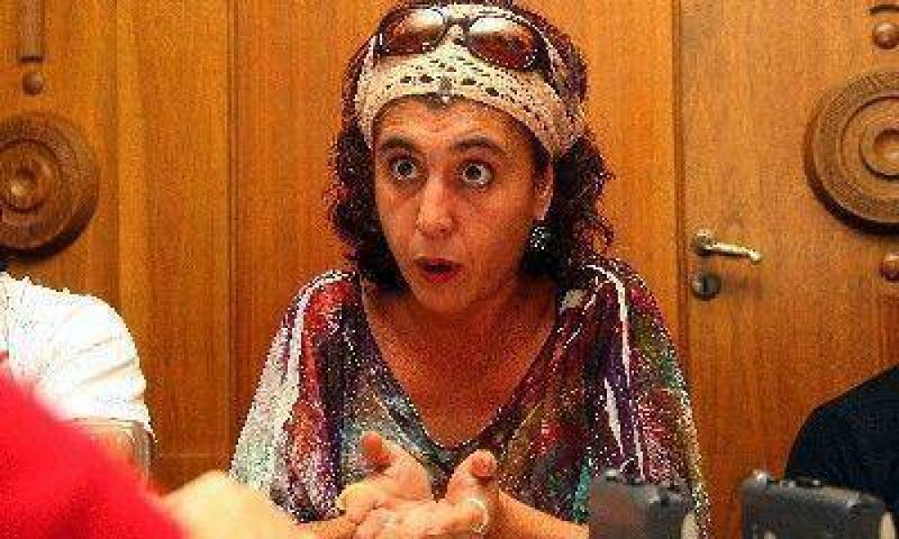 "El gobernador deber�a vetar la ley del 82% m�vil para los legisladores"