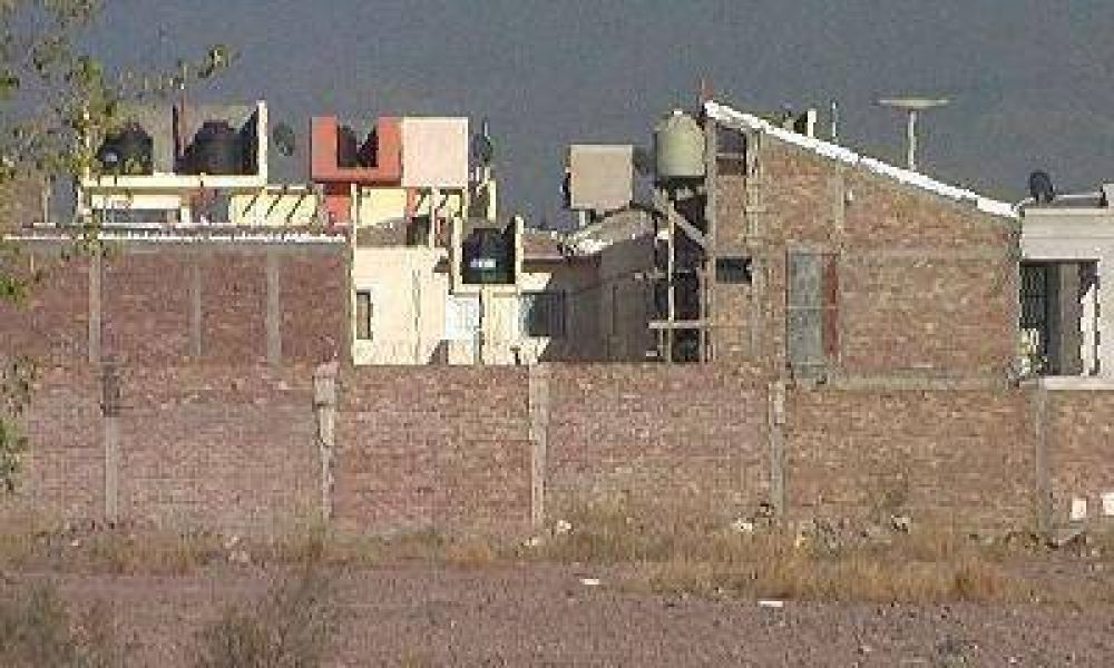 Quieren frenar la construcci�n de barrios privados en tierras para cultivos