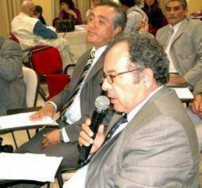 La Legislatura dio luz verde a la iniciativa oficial y cre� la empresa Aguas Riojanas