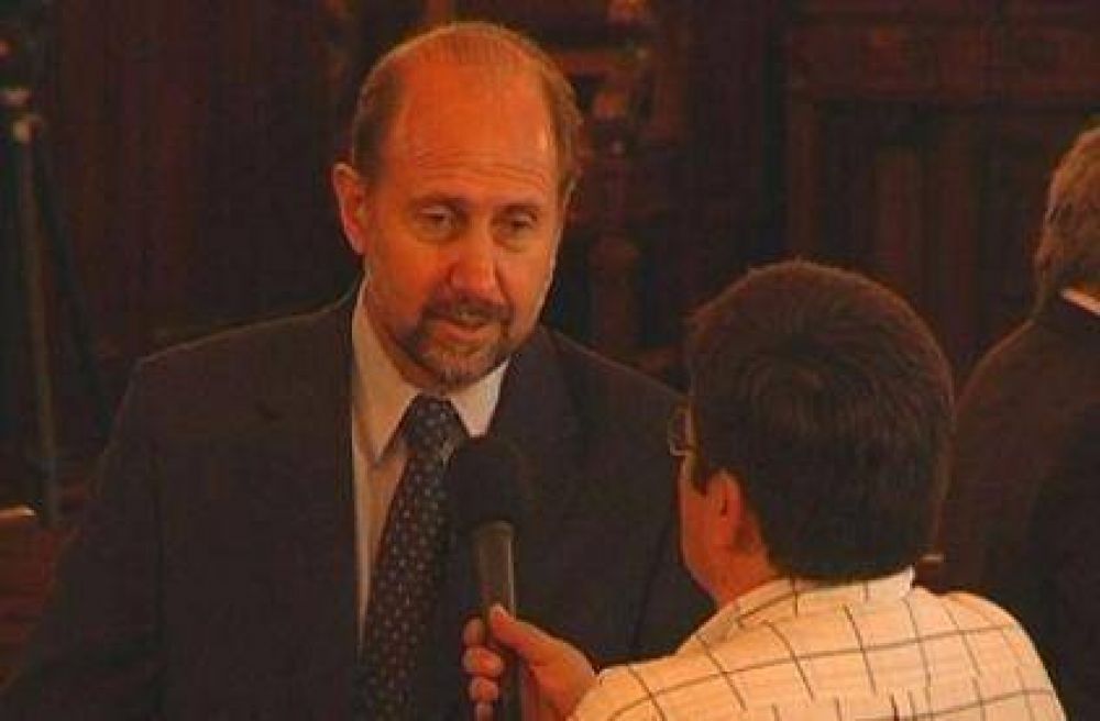 Perotti augura poder construir una relaci�n Naci�n-Provincia diferente