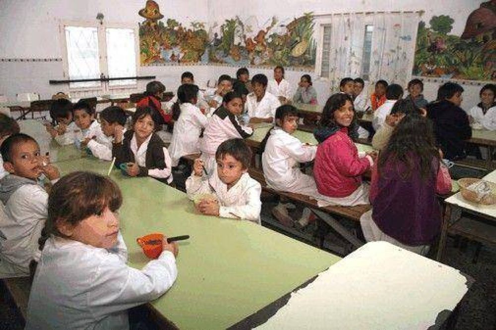 La Provincia devolvi� los cupos recortados a los comedores escolares