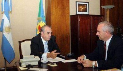 Balcarce: El intendente Echeverr�a se reuni� con el ministro de Gobierno