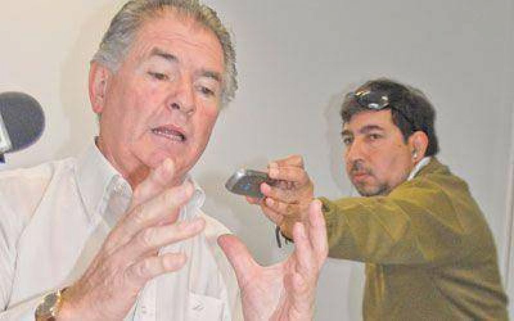 Corchuelo admiti� que no consiguen un responsable para terapia infantil