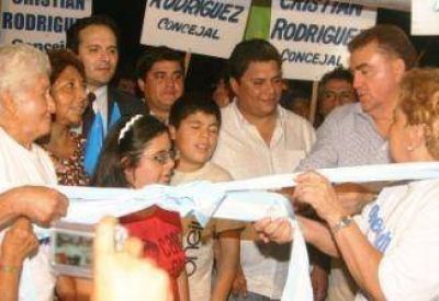 Se inaugur� la pavimentaci�n de calle Florida