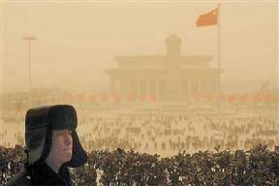 Una feroz tormenta de arena cubri� parte de China