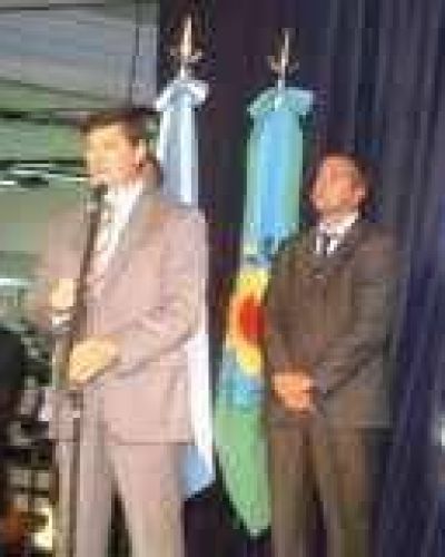 Diego Rodrigo particip� del acto por los 125 a�os del Banco Provincia en Lincoln