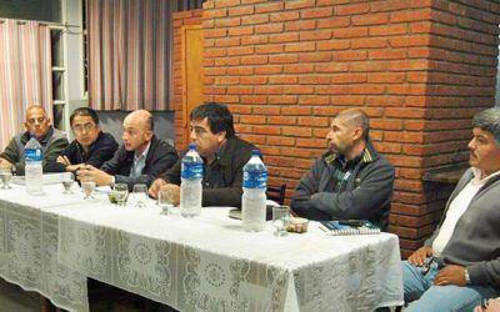 Laboratorio analiz� el agua de Caleta y revalid� su potabilidad
