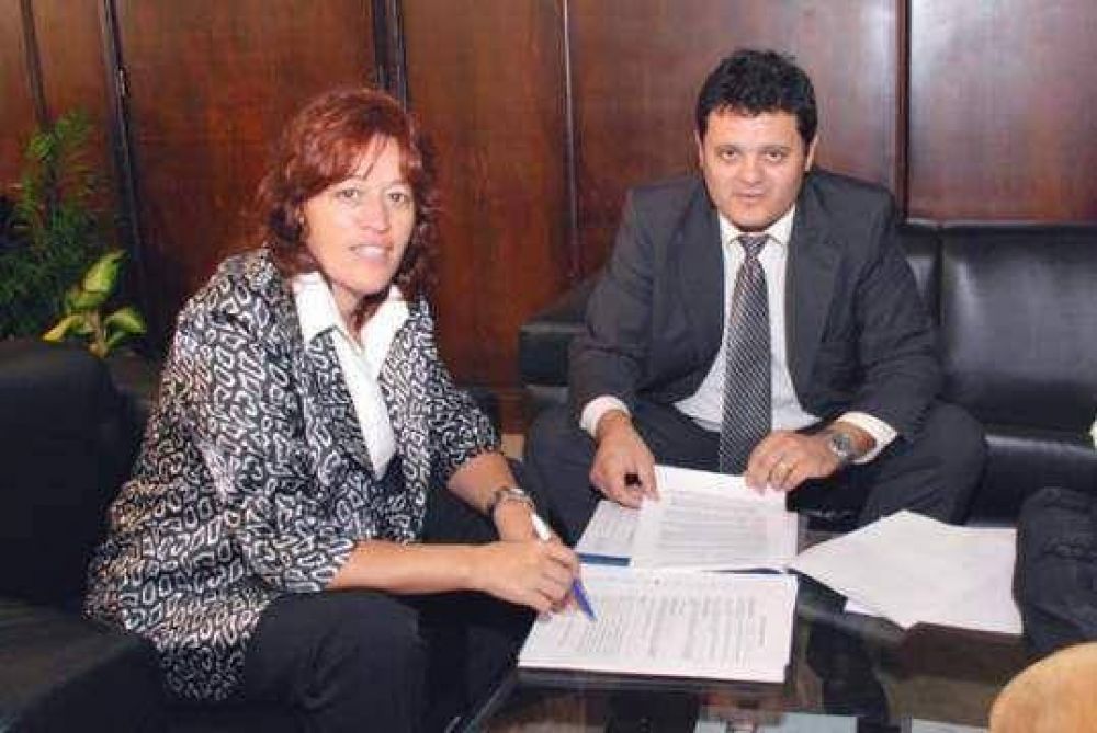 El concejal Vera visit� el Ministerio de Asuntos Agrarios 