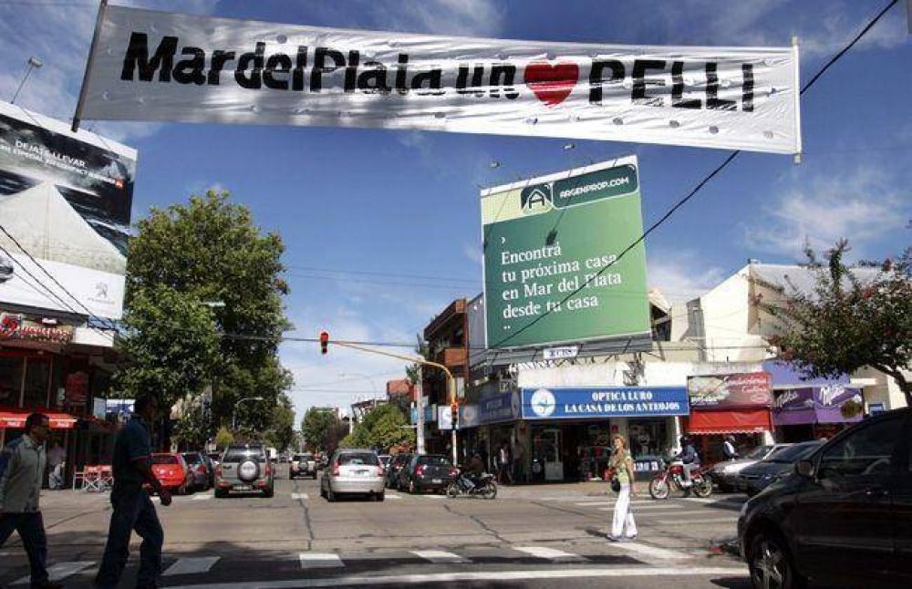 Apoyo a Pelli en las calles de Mar del Plata