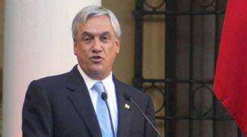 Pi�era, con Obama en abril