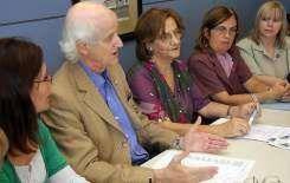 Monumento al Cruce: en el Gobierno hay dos sitios en estudio
