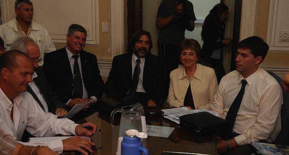 El gobierno ofreci� a los gremios un 20 por ciento de aumento escalonado