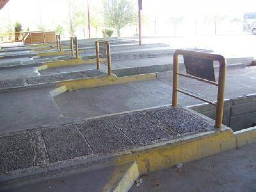 Algunos micros no pueden estacionar en las d�rsenas de la Terminal de �mnibus