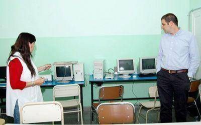 Municipio de Caleta ya conect� internet gratuita en 36 escuelas