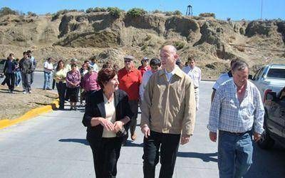 En la gesti�n Cotillo se paviment� una cuadra cada tres d�as en Caleta