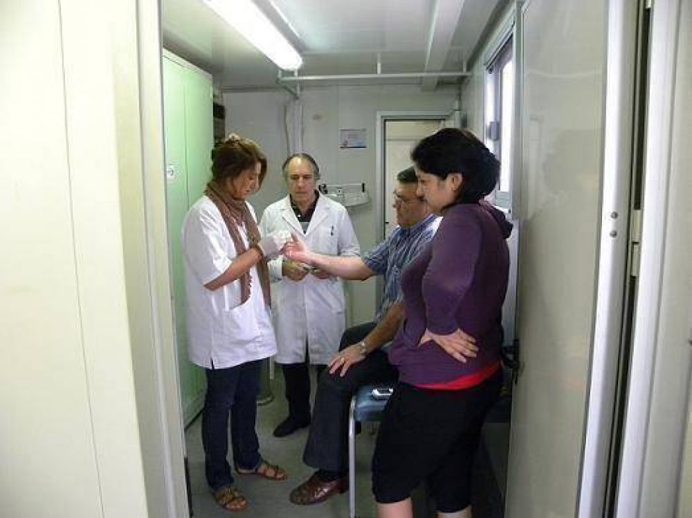 OPERATIVOS DE SALUD EN EL BARRIO LOS CEIBOS
