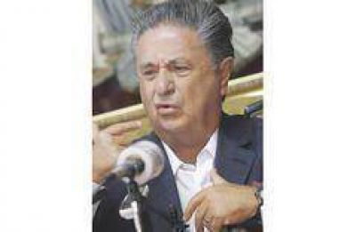  Derechos Humanos: Duhalde propuso un plebiscito en 2011  