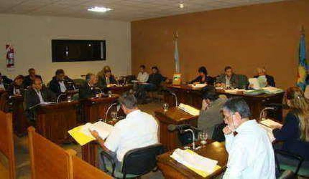 En una sesi�n express, s�lo gener� debate la continuidad de la Terminal de �mnibus