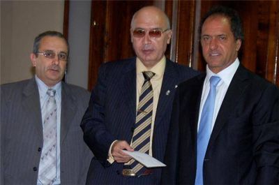 Gorosito recibi� 200.000 pesos de la gobernaci�n