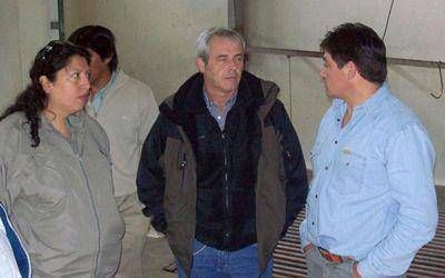  Buscan optimizar frigor�fico y crear un tambo en Perito