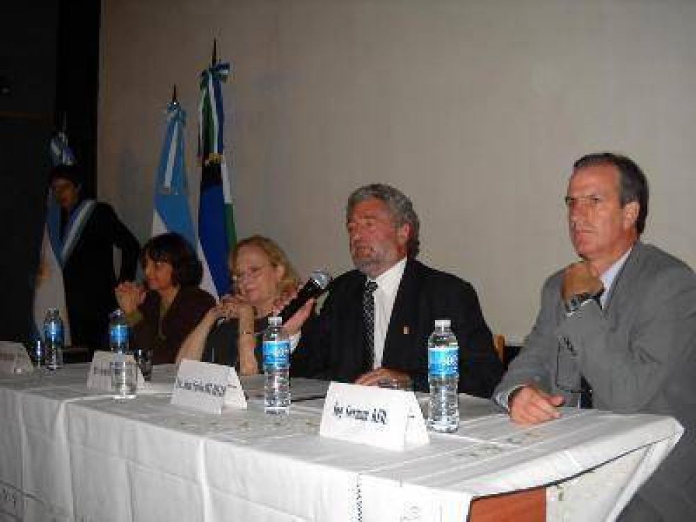  Odontolog�a en marcha en Allen con 80 alumnos
