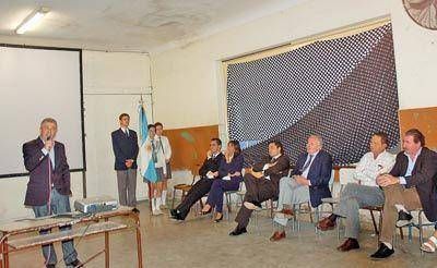 La Municipalidad hizo el acto por el D�a de la Memoria en el Instituto Comercial Rancagua