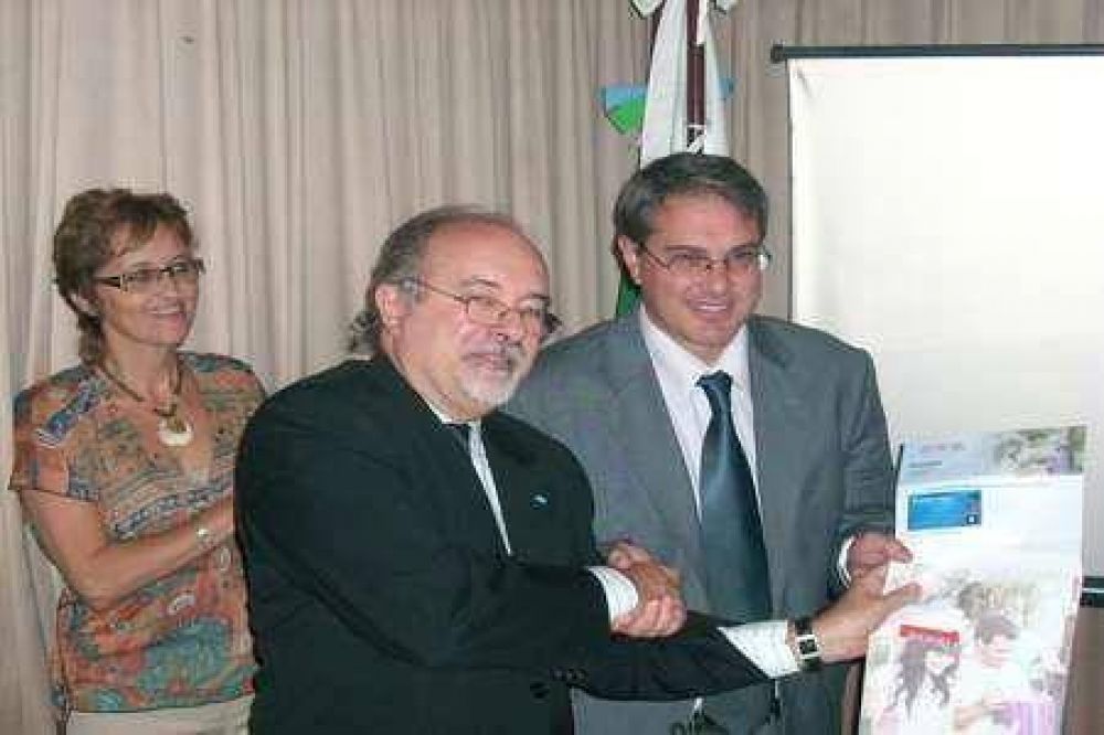 ACCESO AL CREDITO EN CONDICIONES VENTAJOSAS  Fraterna, un nuevo servicio de la Cooperativa El�ctrica de Chacabuco