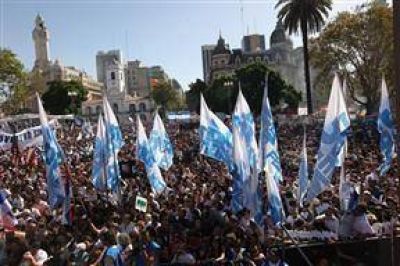 Fuerte presi�n a los jueces por causas sobre desaparecidos