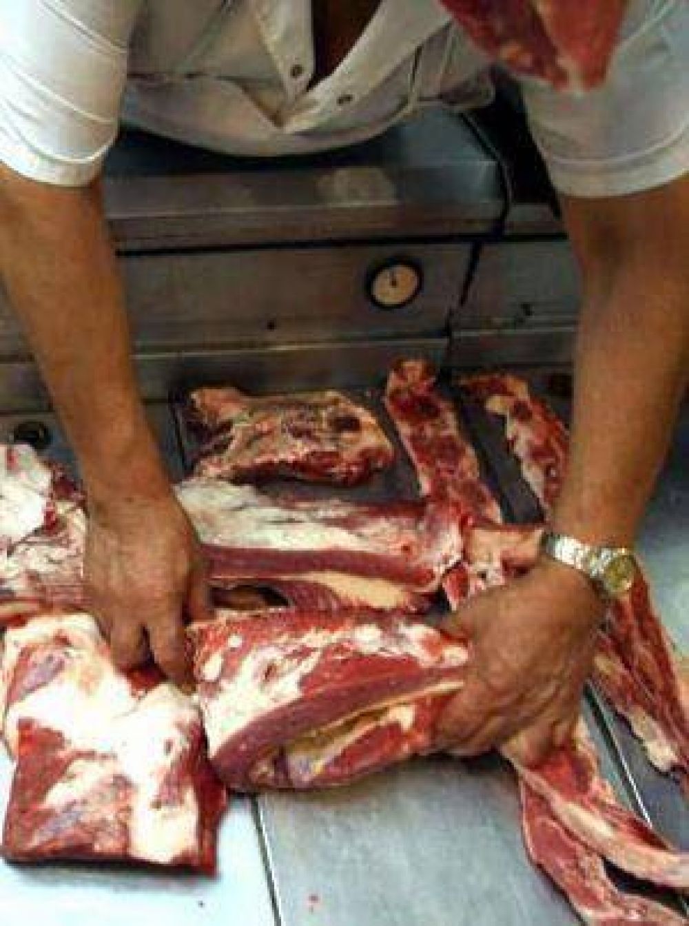 Por los altos precios, la ingesta de carne cay� 19,3%