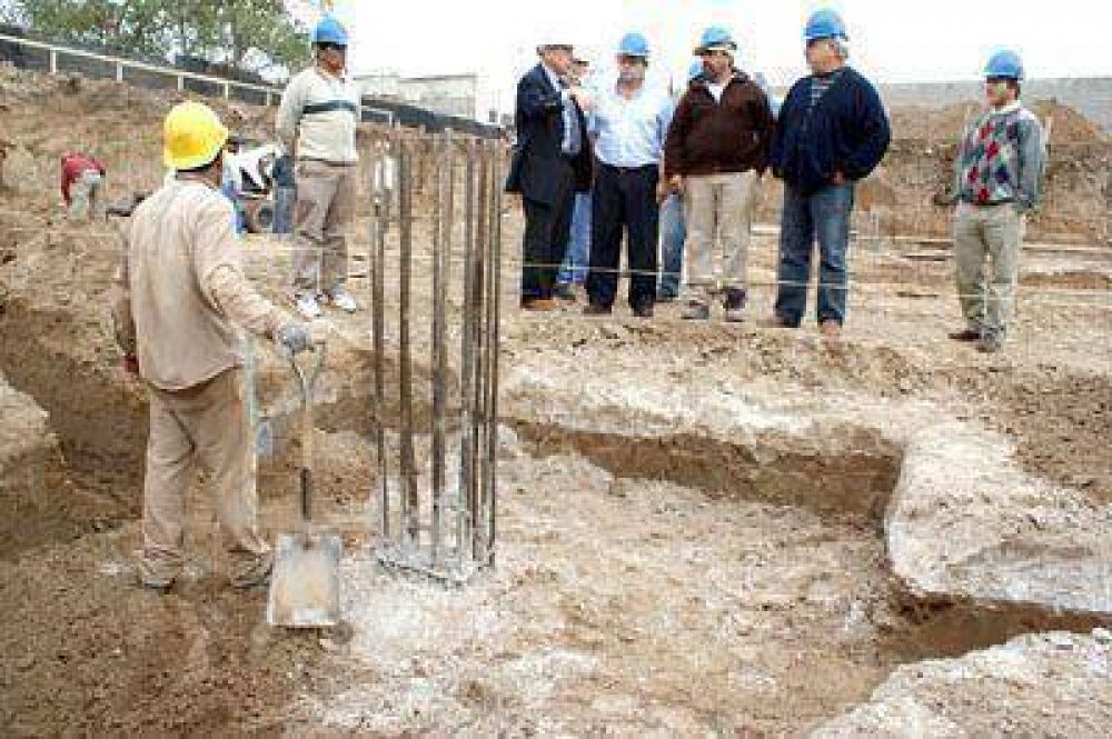 Pulti destac� que avanza a buen ritmo la construcci�n del CEMA