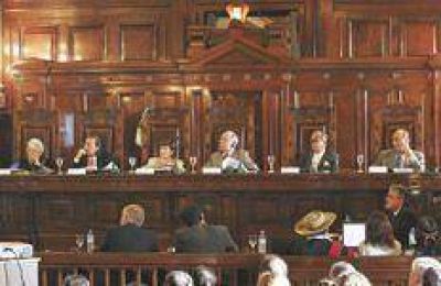 La Corte piensa en c�mo poner l�mites