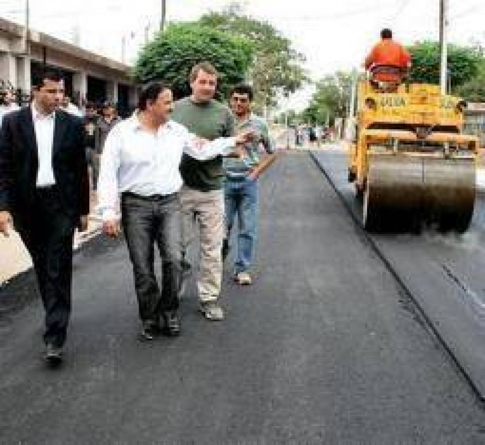 Con apoyo K, Quintela lanza una bater�a de obras en la ciudad