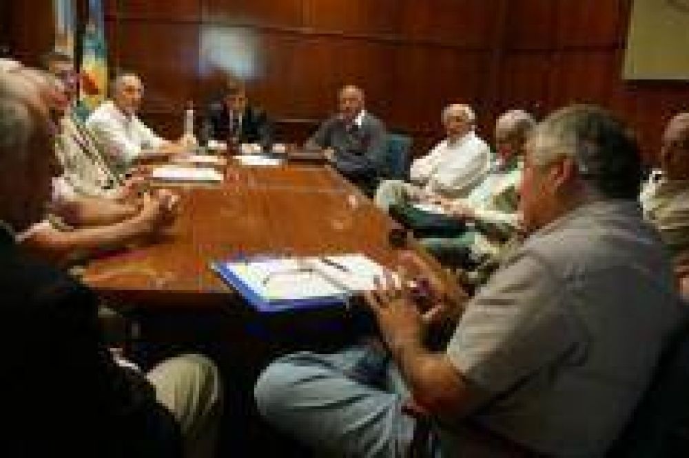 El Intendente se reuni� con vecinos de Sierra de los Padres