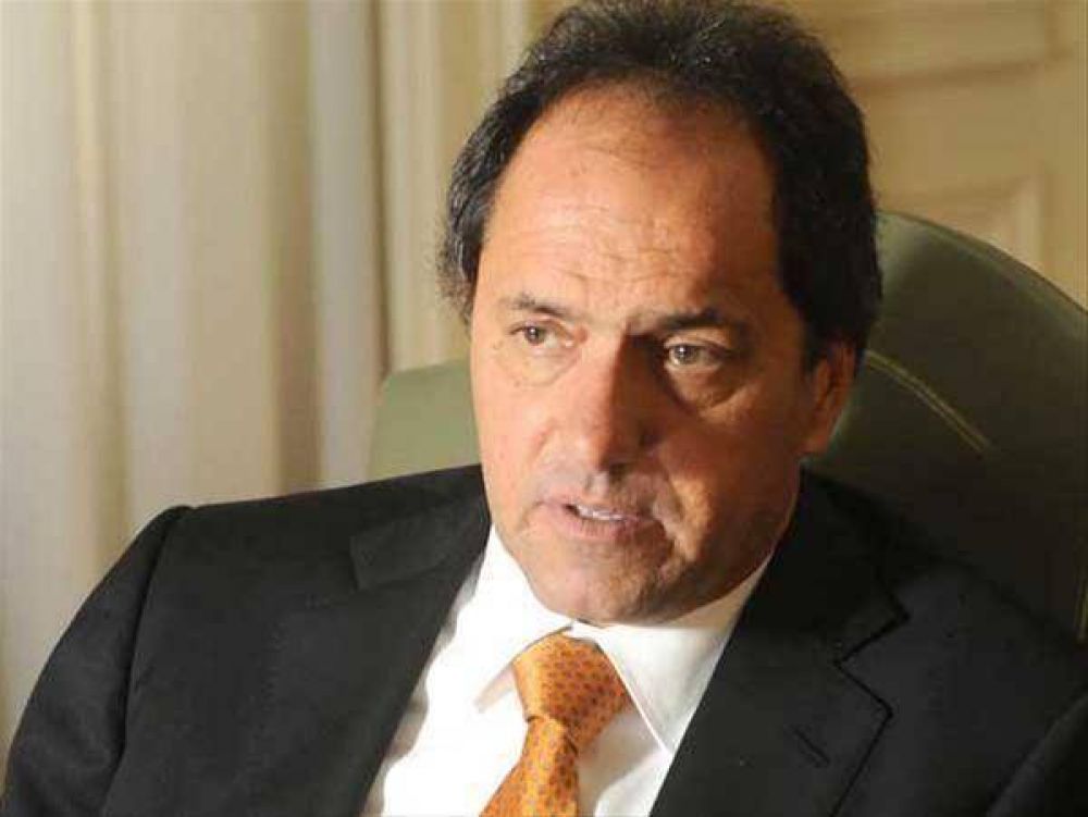 Scioli: "Medidas como la Asignaci�n Universal por Hijo est�n pulverizando la indigencia"