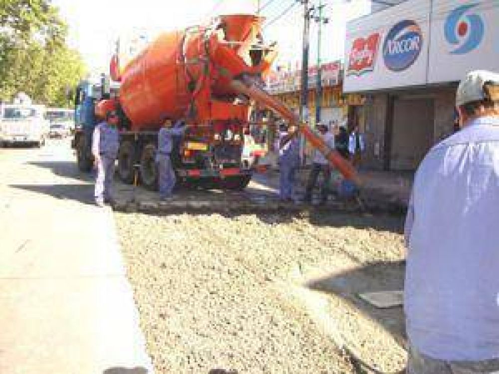El municipio inform� sobre reconstrucci�n de pavimentos en Allan y el centro comercial